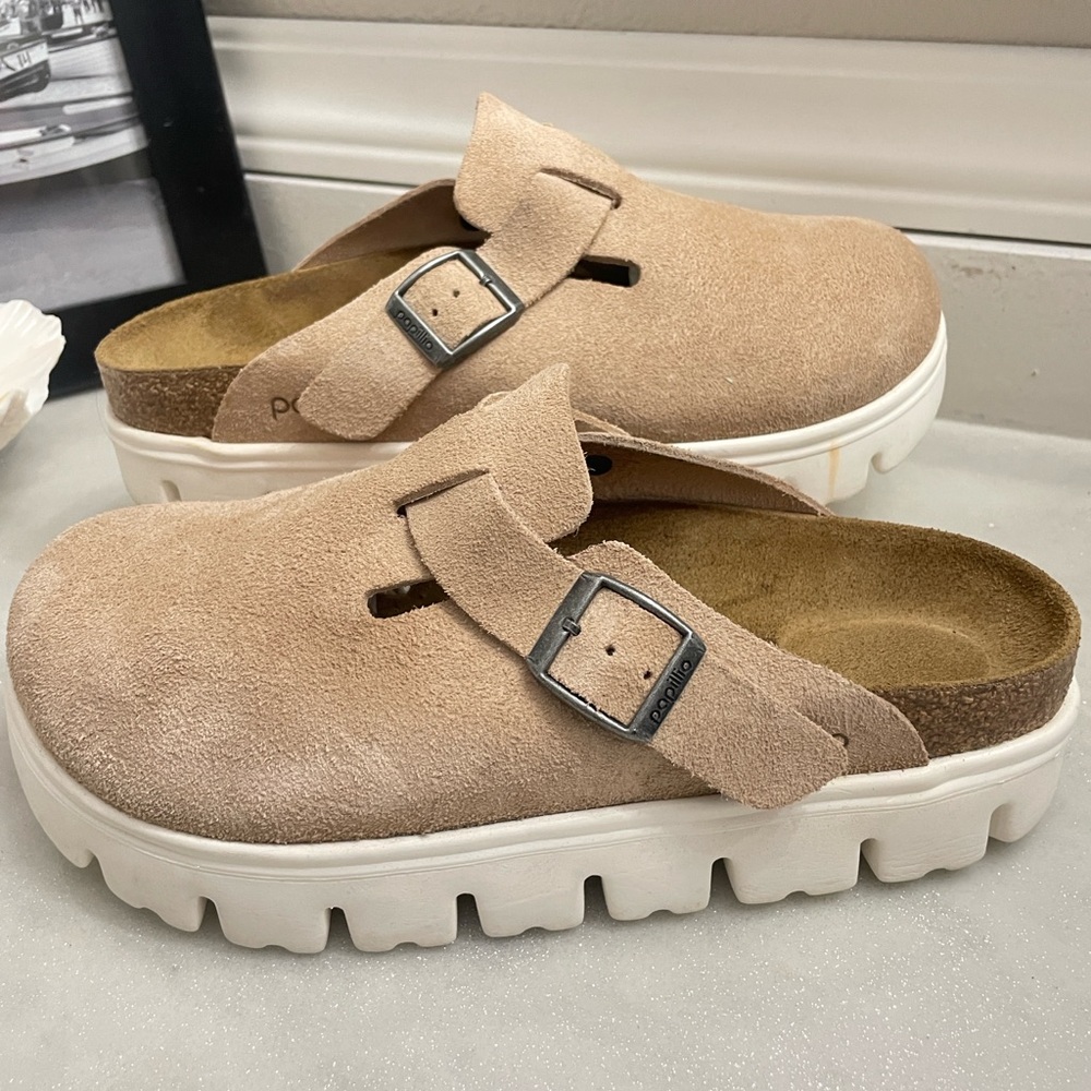 Like NEW Chunky Birkenstock Bostons